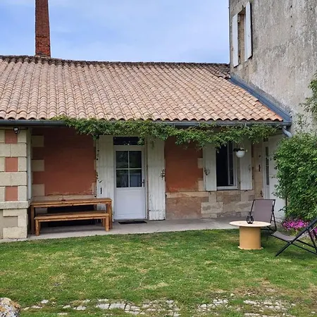 Du Domaine De Lussier *